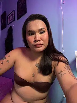 hollynicole online show from 18, 6, 2026