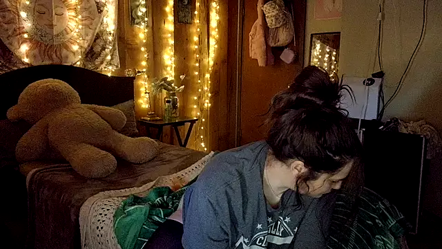 VelvetBrunetteXo online show from 18, 3, 2026