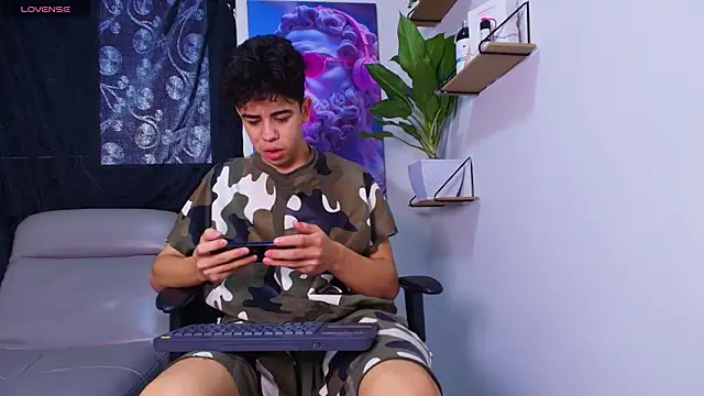 Snapshot of Gael_moon_ chatting on 17, 2, 2026 Gael moon online show from 17, 2, 2026