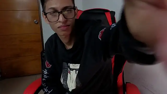 Snapshot of Niklausxxx chatting on 2, 3, 2026 Niklausxxx online show from 2, 3, 2026