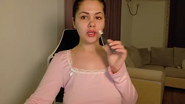 Snapshot of Sofimoon26 chatting on 13, 2, 2026 Sofimoon26 online show from 13, 2, 2026