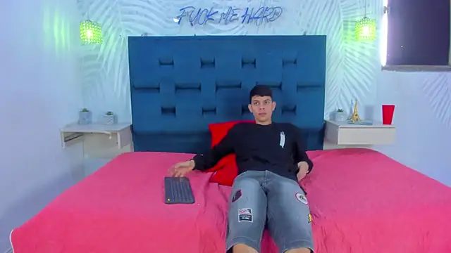 Snapshot of Adventurous_Boys chatting on 20, 2, 2026 Adventurous Boys online show from 20, 2, 2026