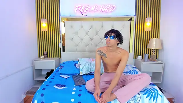 Adventurous Boys online show from 7, 4, 2026