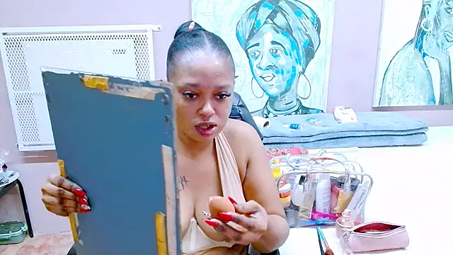 TyraHotxxx online show from 2, 6, 2026