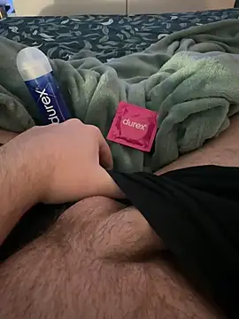 Snapshot of Thomascrtz chatting on 8, 4, 2026 Thomascrtz online show from 8, 4, 2026