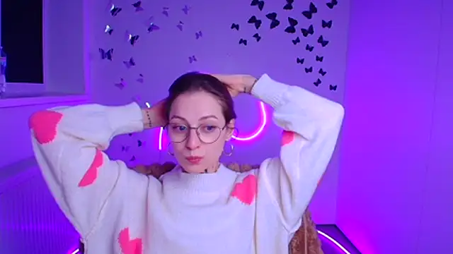 Snapshot of Esmi_Winter chatting on 19, 2, 2026 Esmi Winter online show from 19, 2, 2026