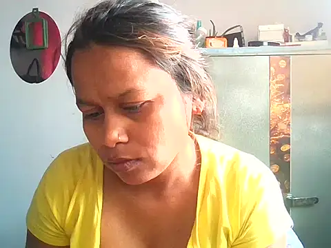 02Hot-Queen online show from 23, 2, 2026