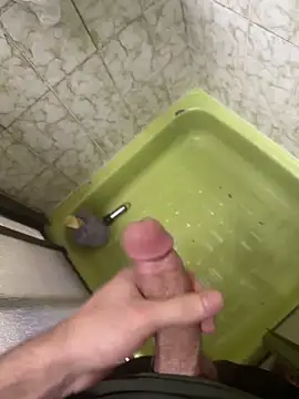 buyukyarak31 online show from 11, 3, 2026