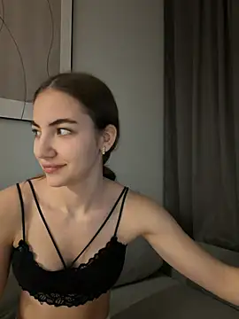  Patricia P online show from 29, 3, 2026