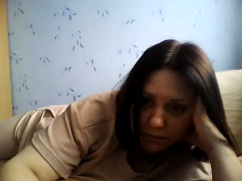 LockyCharm111 online show from 10, 4, 2026