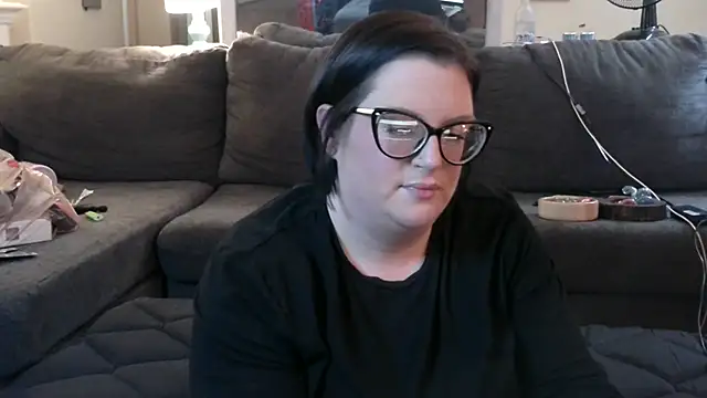 FreaksOffALeash3261 online show from 13, 2, 2026