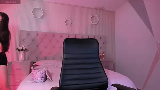 DulcePrince  online show from 11, 3, 2026