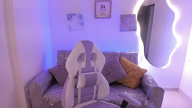 Snapshot of Afrodita_rouss chatting on 16, 2, 2026 Afrodita rouss online show from 16, 2, 2026