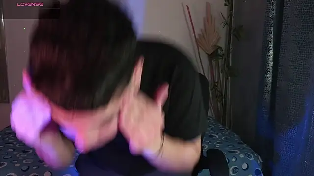 Snapshot of eithan_jonnes chatting on 1, 3, 2026 eithan jonnes online show from 1, 3, 2026