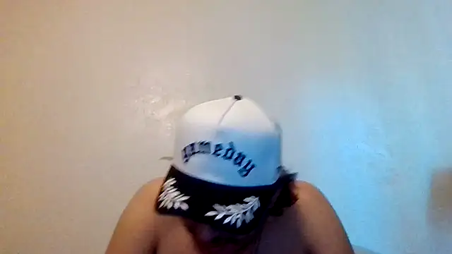 Tallhungandcloudy online show from 28, 2, 2026