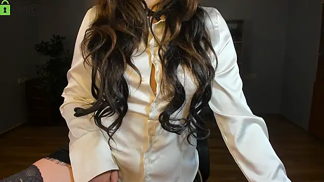 Snapshot of Effy_Royse chatting on 15, 7, 2026 Effy Royse online show from 15, 7, 2026