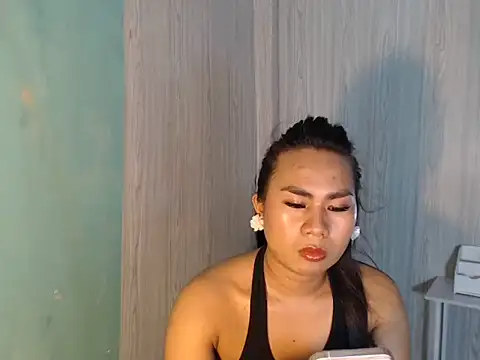 Snapshot of mauie69 chatting on 5, 7, 2026 mauie69 online show from 5, 7, 2026