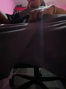 Snapshot of Ggadezpr chatting on 13, 2, 2026 Ggadezpr online show from 13, 2, 2026