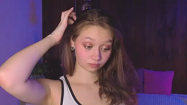 Snapshot of HolliBillig chatting on 13, 3, 2026 HolliBillig online show from 13, 3, 2026