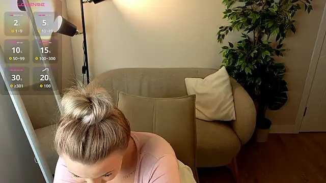 Snapshot of AngellDreamss chatting on 28, 2, 2026 AngellDreamss online show from 28, 2, 2026