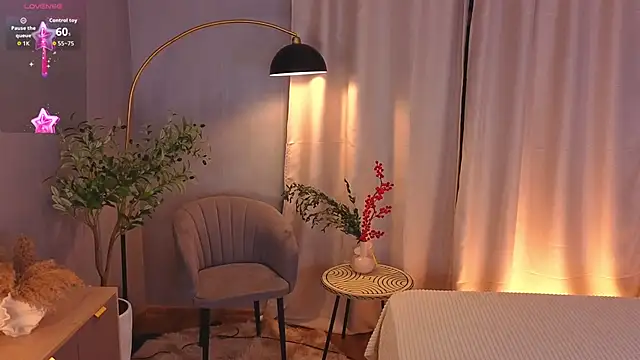 Snapshot of TomieFern_ chatting on 17, 2, 2026 TomieFern online show from 17, 2, 2026