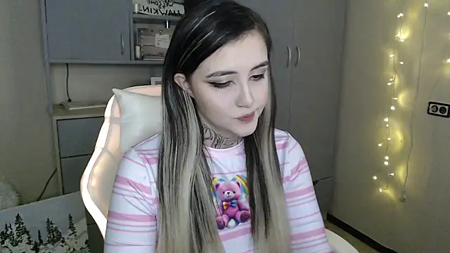 Rin Tozier online show from 9, 3, 2026