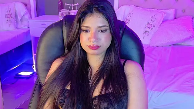 Hana Stone online show from 25, 2, 2026