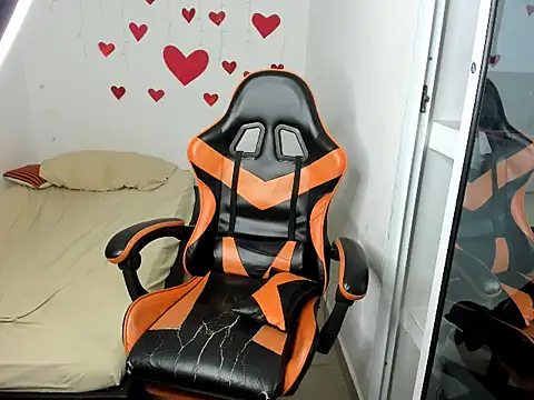 RYAN MYEARZ   online show from 1, 3, 2026