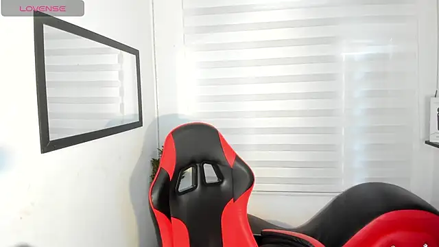 Emily Jonesh online show from 11, 4, 2026