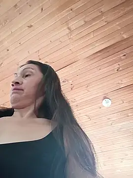 Layla Zaid online show from 2, 6, 2026