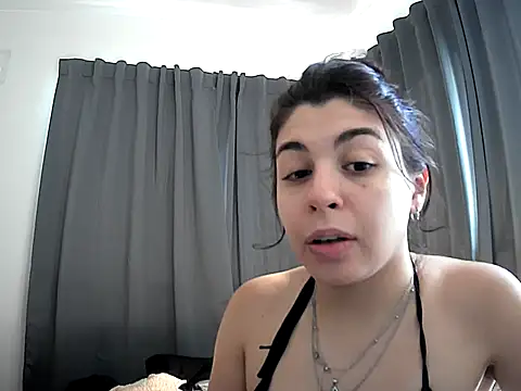 Snapshot of violetazein7 chatting on 17, 2, 2026 violetazein7 online show from 17, 2, 2026