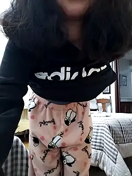 Violet cuteass online show from 25, 2, 2026