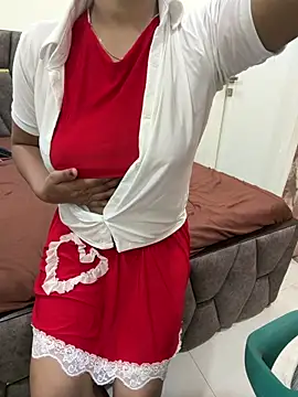 Zoya Hottest online show from 11, 2, 2026