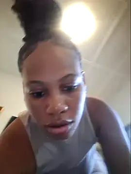 BootyCaramelxx online show from 6, 4, 2026