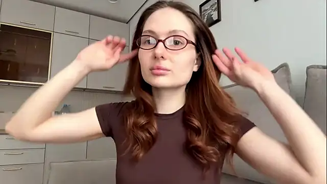 NyxaraBloom online show from 16, 2, 2026