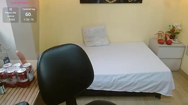 Eve Bennett online show from 4, 4, 2026