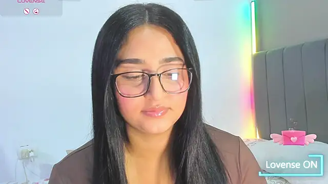 Curvy sweet online show from 27, 2, 2026