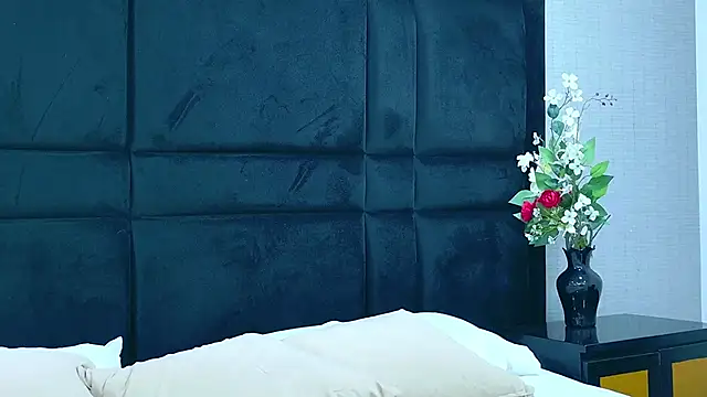 HollyOlson online show from 16, 3, 2026