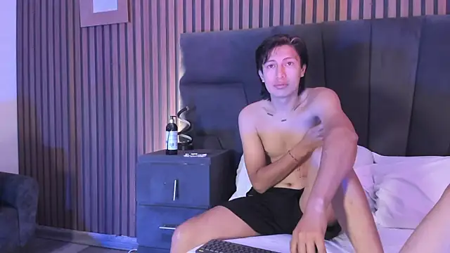 Snapshot of MarcoAndAllice chatting on 23, 2, 2026 MarcoAndAllice online show from 23, 2, 2026