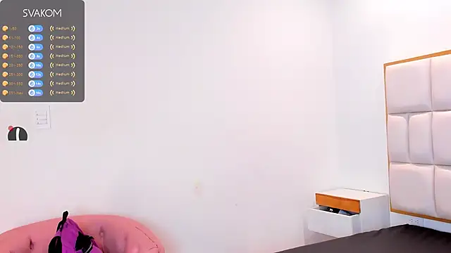 Violetta-foxx online show from 5, 6, 2026