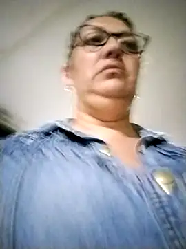  Saraqueen online show from 26, 3, 2026