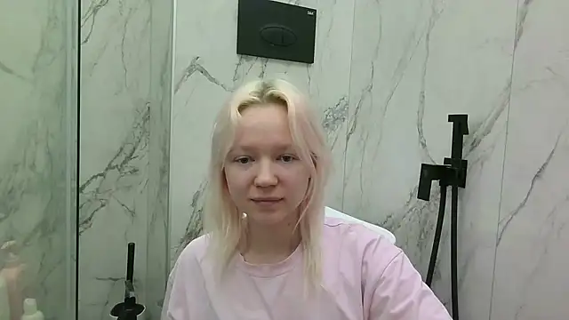 Snapshot of BabyyDolll_ chatting on 14, 2, 2026 BabyyDolll online show from 14, 2, 2026