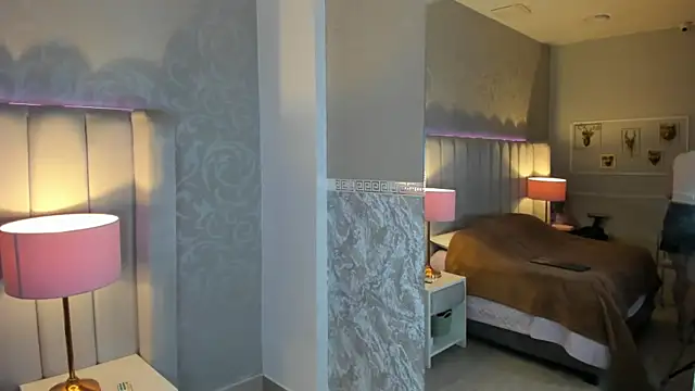 Raven1fox online show from 14, 4, 2026