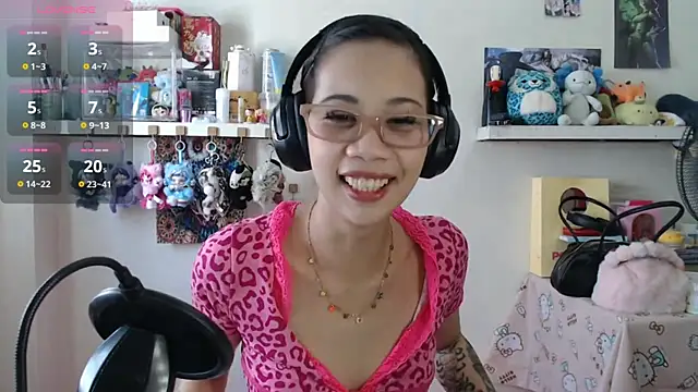 GloryKulikowski online show from 25, 3, 2026