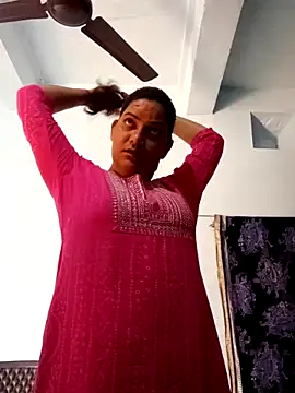 Anushka Singh0 online show from 4, 3, 2026