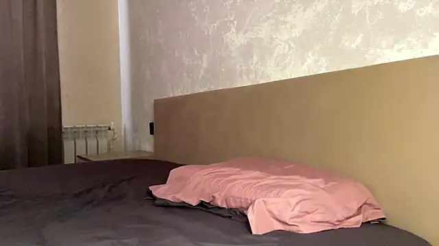 HereLora online show from 17, 3, 2026