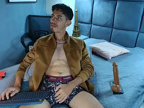 skinny jean  online show from 30, 5, 2026