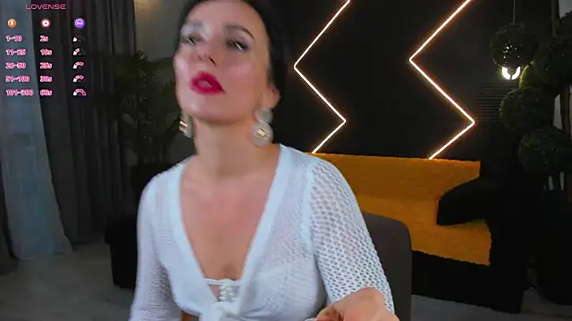 Shanita moon online show from 21, 7, 2026