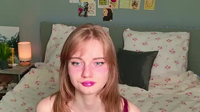 ElfieWhite online show from 4, 6, 2026