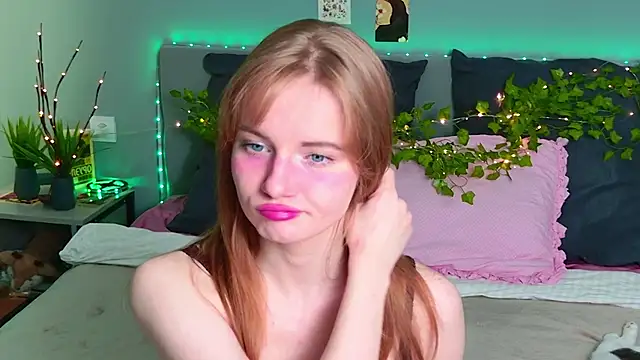 Snapshot of ElfieWhite chatting on 27, 6, 2026 ElfieWhite online show from 27, 6, 2026